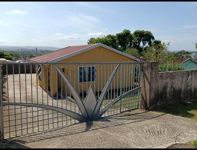 3 BEDROOM HOUSE FOR SALE IN KWAMASHU